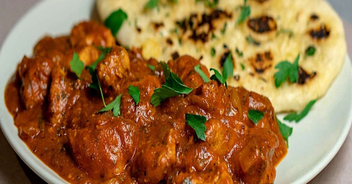 You are currently viewing The Best Easy Butter Chicken with Naan