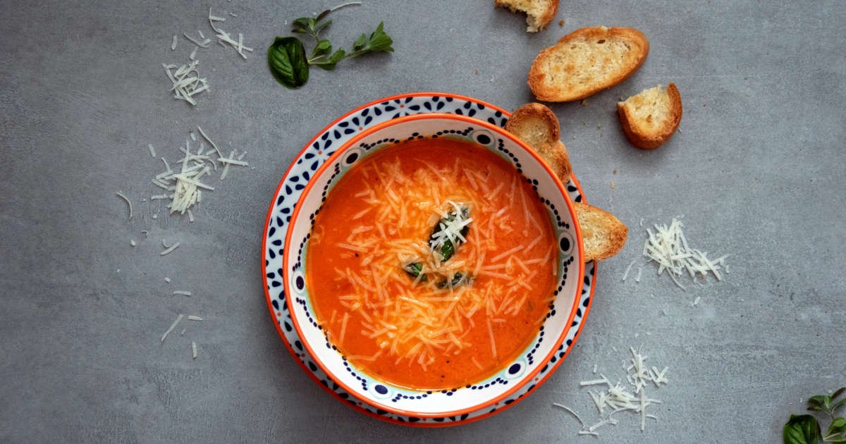 You are currently viewing The Best Simple Tomato Soup with Parmesan
