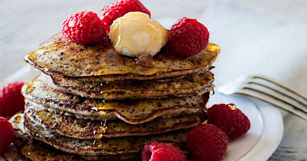 You are currently viewing The Best Easy Pancakes with Poppy Seeds