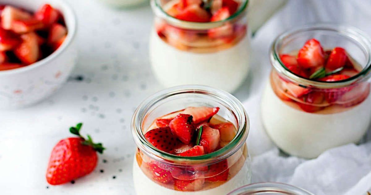 You are currently viewing The Best Quick Panna Cotta with Fruits