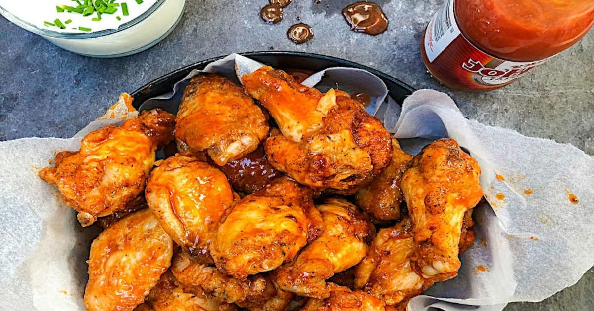 You are currently viewing The Best Easy Buffalo Chicken