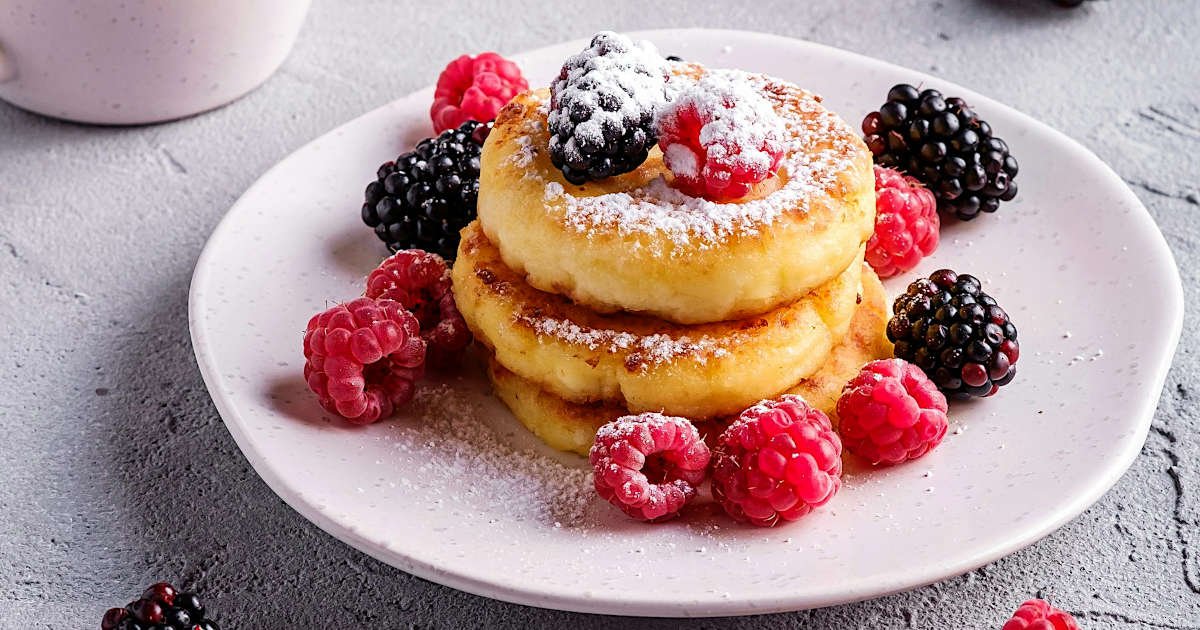 You are currently viewing The Best Easy Fluffy Pancakes